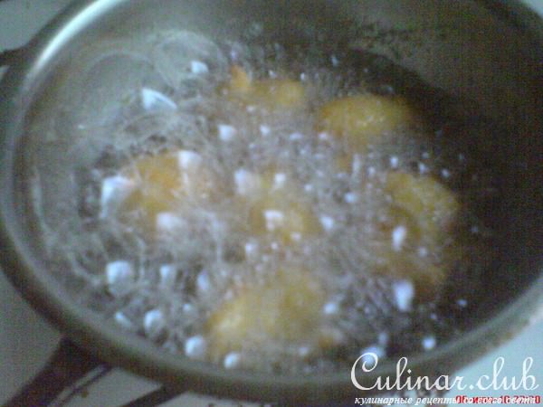 Пончики из заварного теста с сыром