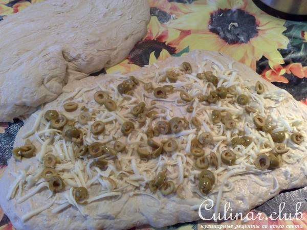 Чиабатта с сыром сулугуни и с оливками