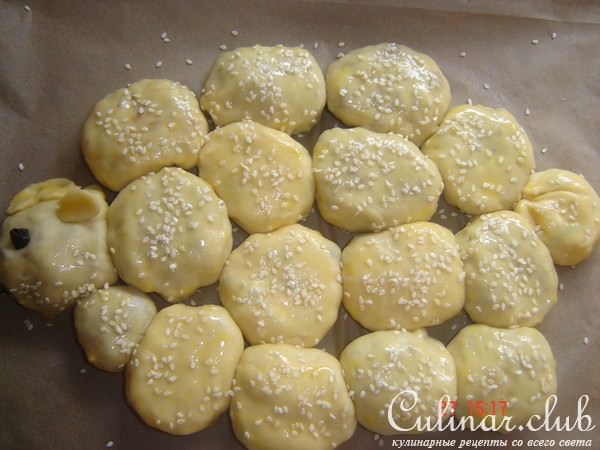 «Барашка с сюрпризом» (сдобные булочки - пирожки)
