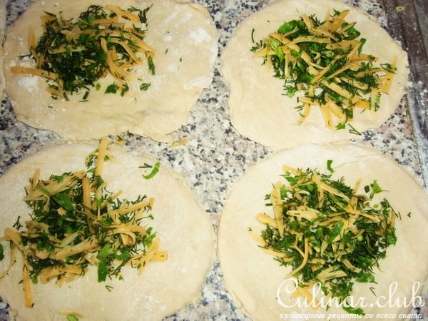 Лепешки с зеленью и сыром