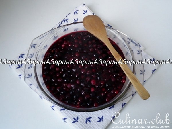 Гречишно-кунжутный пирог и глег из ирги