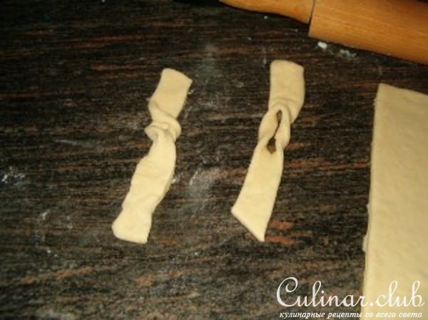 Грисини (жгутики из дрожжевого теста)