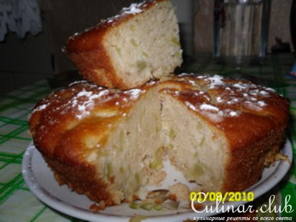 Бургундская яблочно-виноградная шарлотка