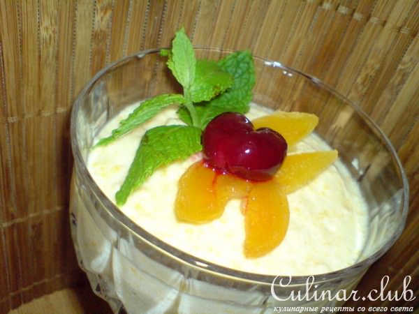 Десерт из кураги с коньяком и со сливками
