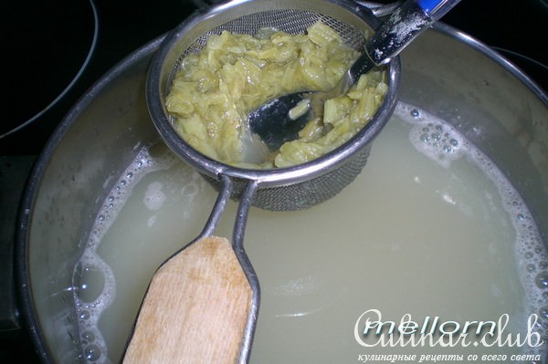 Желе из ревеня