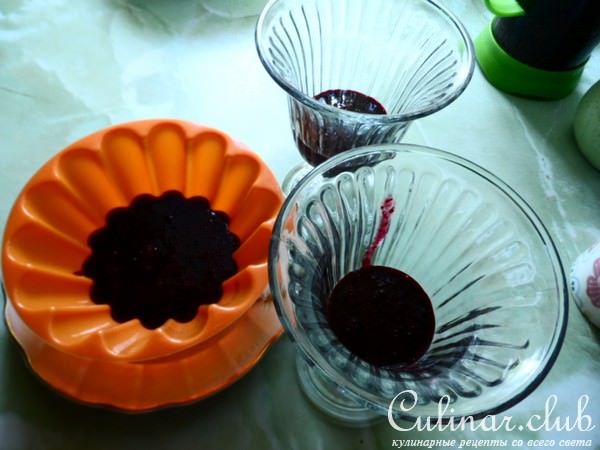 Нежное суфле с черникой.